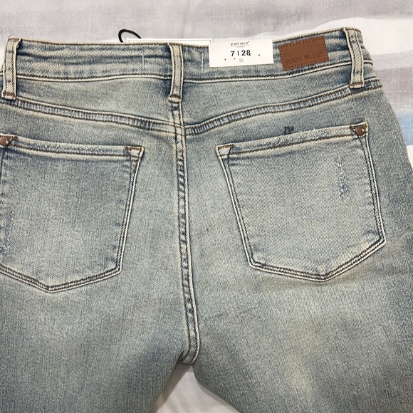 NWT Judy Blue high and waist light blue distressed jeans. NWT size 7/28 - Picture 9 of 10